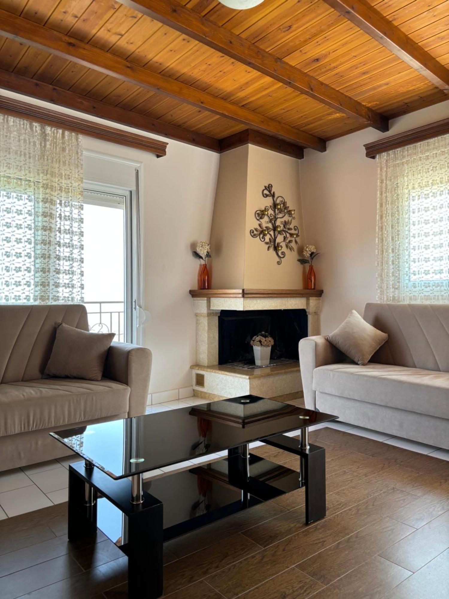 -Tsiakos Apartment- In Vryses Kyparissia Luaran gambar